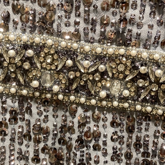 ⭐️⭐️ MAC DUGGAL EMBELLISHED SLEEVELESS HIGH NECK MIDI DRESS NWOT 10 - Picture 8 of 13